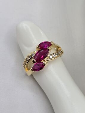 Swarovski Crystal Elements Gold Statement Ring Fuchsia Pink Size 8.5 Prom Bridal